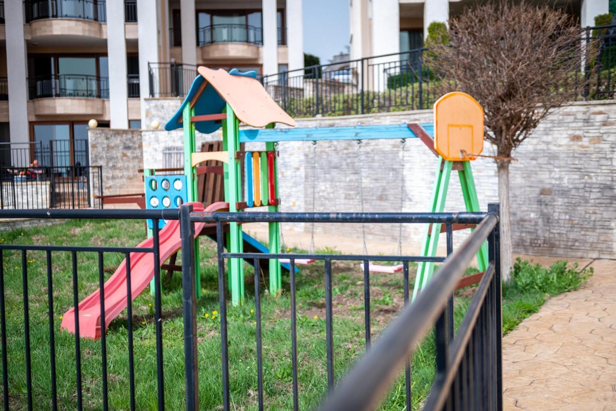 Queen'S Garden Balchik Apartment Kültér fotó